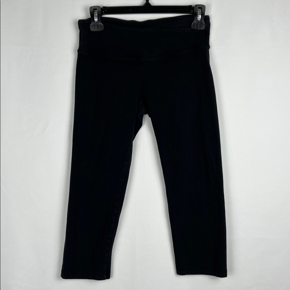 Old Navy Black Capri Leggings